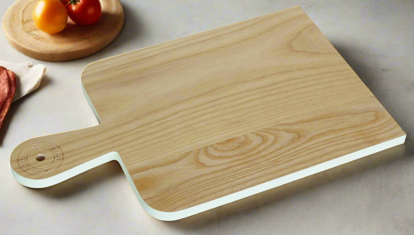 ASH WOOD: CUTTING BOARD